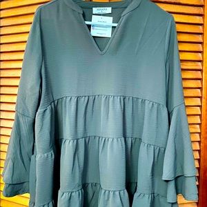 Women’s Ruffle Bell Sleeve Top in Gray. Never worn, tags still on